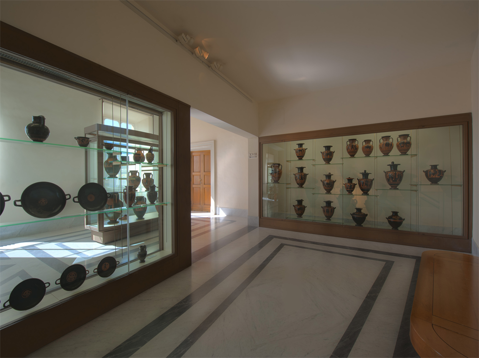 Salle XVIII. Collection de vases