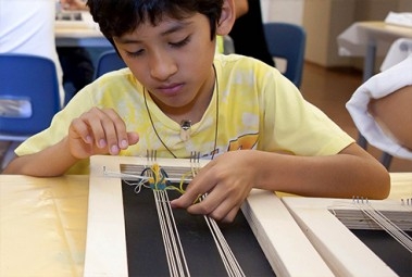 Wool, silk and gilded silver threads: Raphael's tapestries