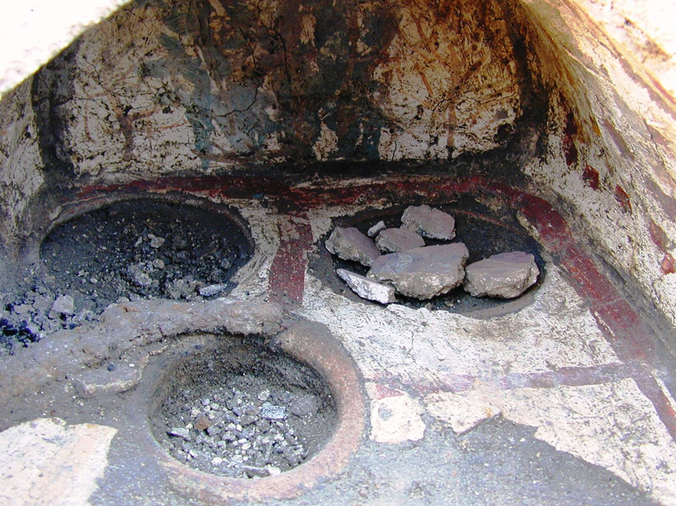 Tumbas de pequeñas dimensiones