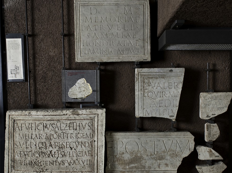 Settore B. Iscrizioni municipali trovate o conservate a Roma