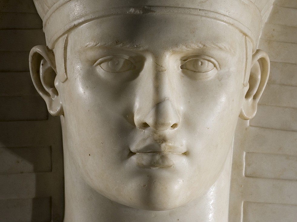 Statue d’Osiris-Antinoüs