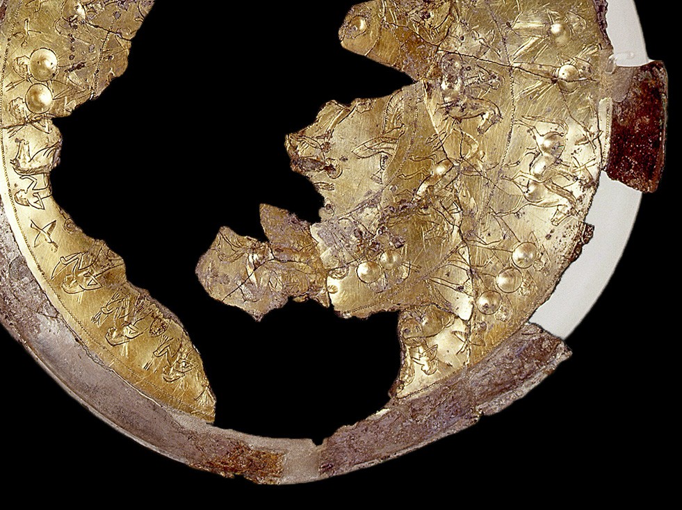 Three Pateræ and a “Phoenician-Cypriot” cup