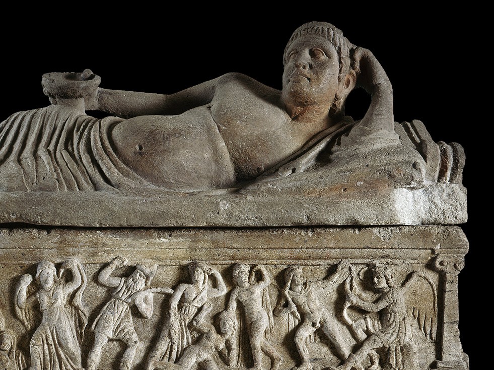 Sarcophage de la tombe des Vipinana