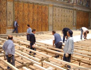 Works in the Sistine Chapel, 2005 Conclave