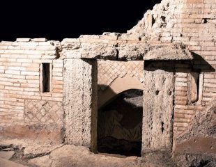 Necropolis of the Via Triumphalis, Autoparco Sector, entry to tomb no. 6