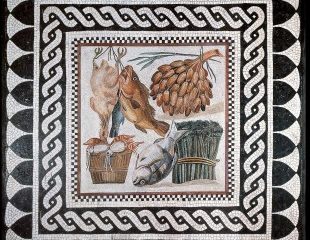 Mosaico polícromo con naturaleza muerta, decoración de una sala para banquetes ("triclinium"), mediados del siglo II d.C.