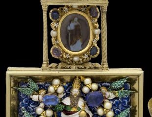 Su concessione del Ministero della Cultura – Opificio delle Pietre Dure di Firenze