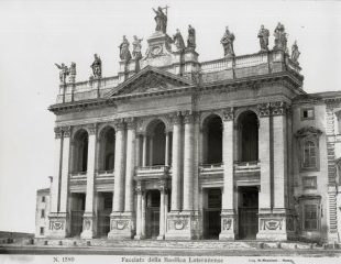 R. Moscioni, „Alessandro Galilei, Hauptfassade“, Basilika Sankt Johannes im Lateran, vor 1885
