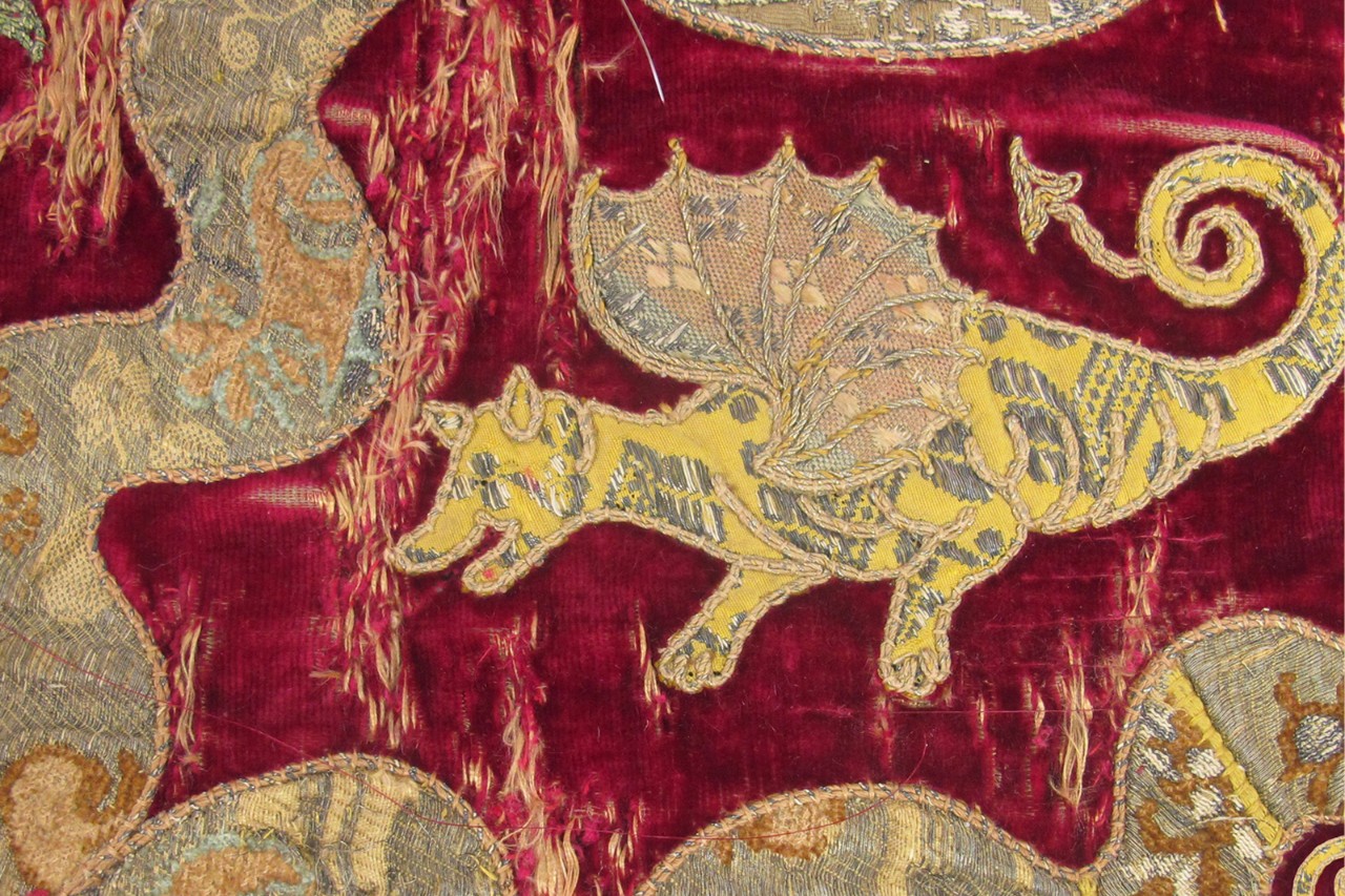 Un baldacchino "di gusto cinese" ed il cardinale Annibale Albani Un baldacchino "di gusto cinese" ed il cardinale Annibale Albani