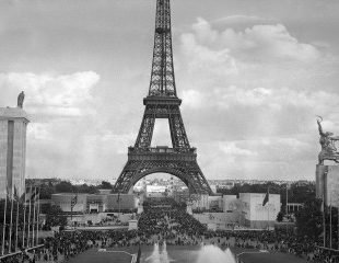 París 1937 – Vista del Champ de Mars y de los pabellones de la URSS y Alemania