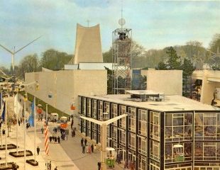 Bruselas 1958 – El pabellón de la Santa Sede "Civitas Dei" en una postal de época