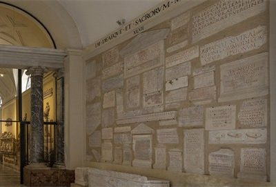 Ob luminibus restitutis in the Lapidary Gallery