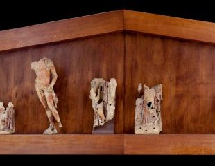 Altorrelieves frontales procedentes de T&iacute;voli