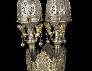 Couronne et Rimonim Di Segni