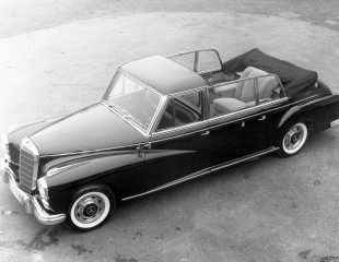 Mercedes-Benz 300 d Pullman Landaulet (W 189). Versione speciale per il Vaticano, 1960