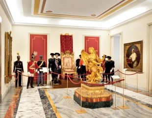 Gallery of Portraits of the Pontiffs with the throne of Pius IX in the background
